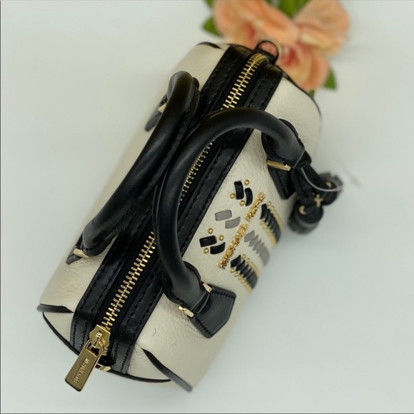 MICHAEL KORS BEDFORD XS DUFFLE XBODY LT CRM MULTI - Picture 5 of 16